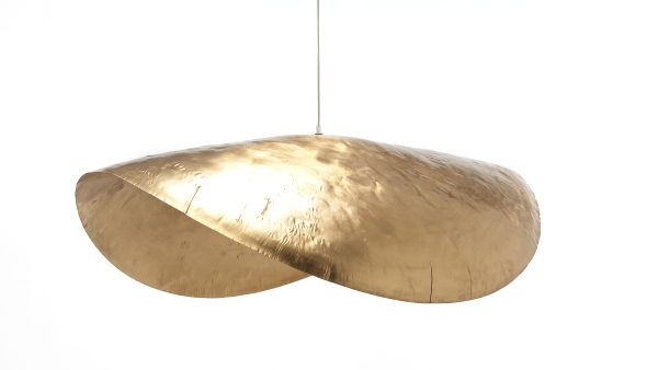 Lampada in ottone martellato