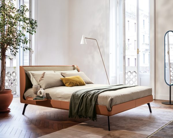 letto in cuoio
