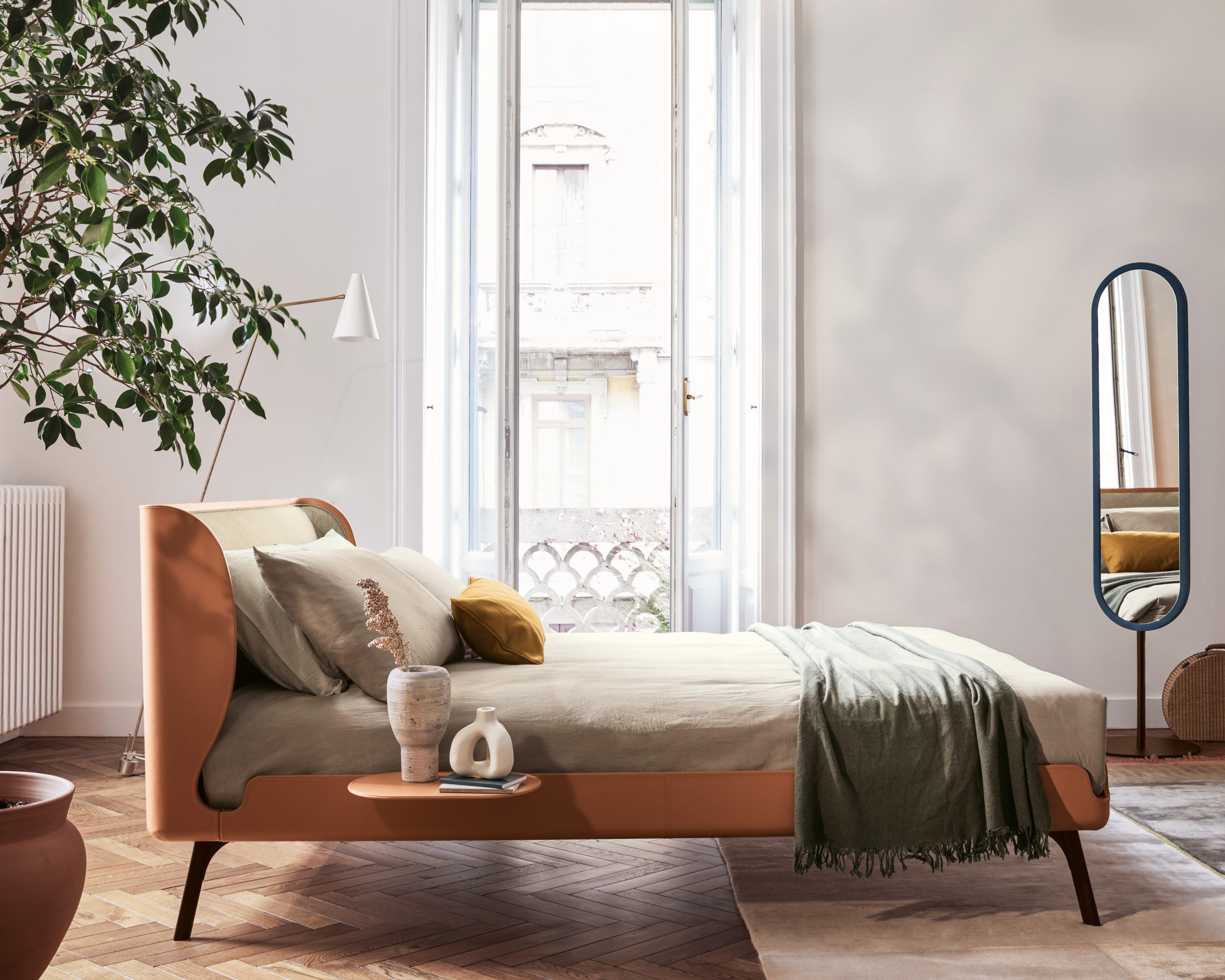 letto in cuoio